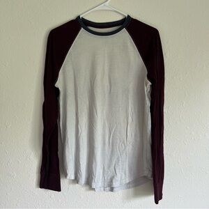 Men’s S/M Baseball Style Maroon Long Sleeve Shirt